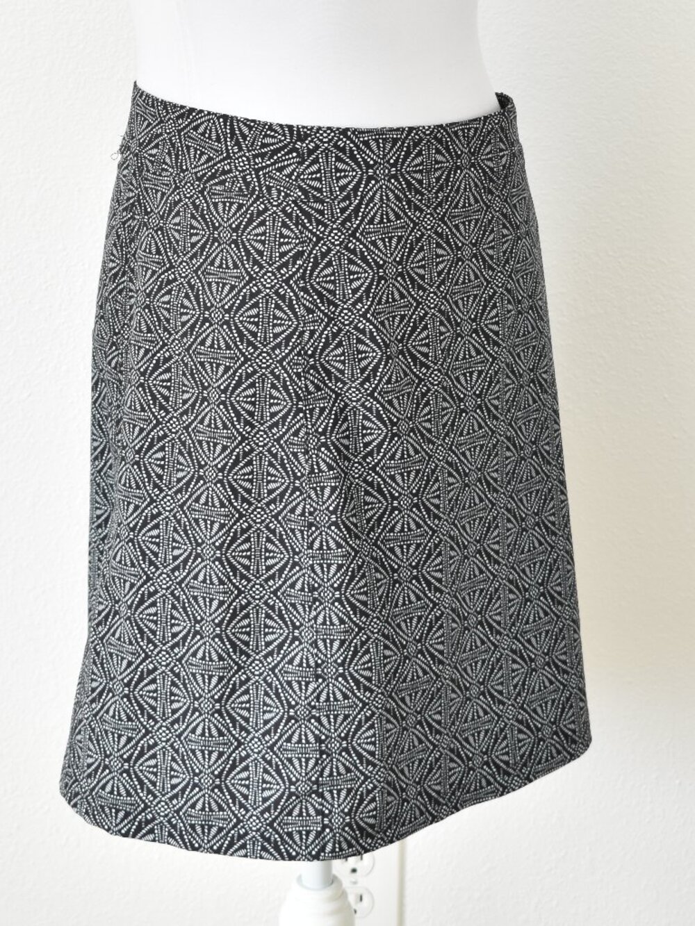 RipSkirt Hawaii Wrap Skirt Black Pearl Batik - XS - Picture 6 of 8